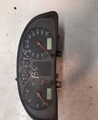 Volkswagen PASSAT B5 Speedometer (instrument cluster) 3B1919860C 110008919017
