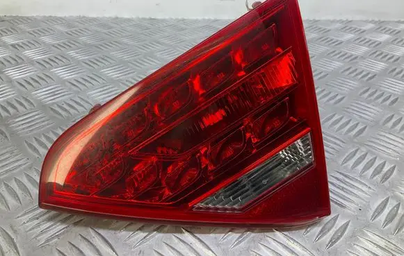 Audi A5 Sportback 8TA Tailgate rear/tail lights 8T0945094A