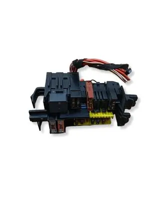 Mercedes-Benz C W205 Fuse module A2059067200 1609050291 19261000002