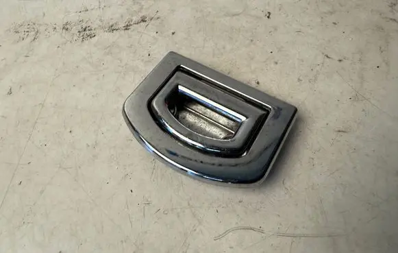 Volkswagen Touareg II Tie down hook / loop 1K0864203