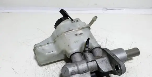 Audi A3 S3 8P Master brake cylinder 1K0945459A