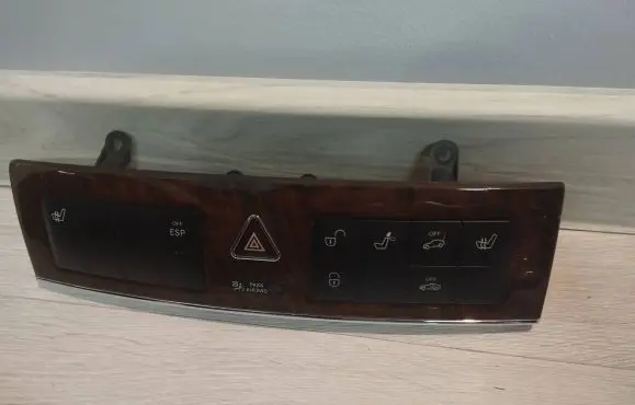 Mercedes-Benz C AMG W203 Electric window control switch A2038208210 1239061 2005230K