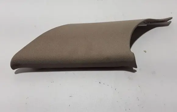 (D)pillar trim (top)