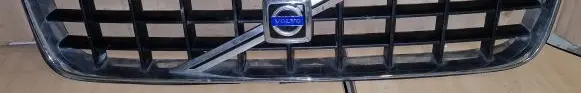 Volvo XC90 Front bumper upper radiator grill