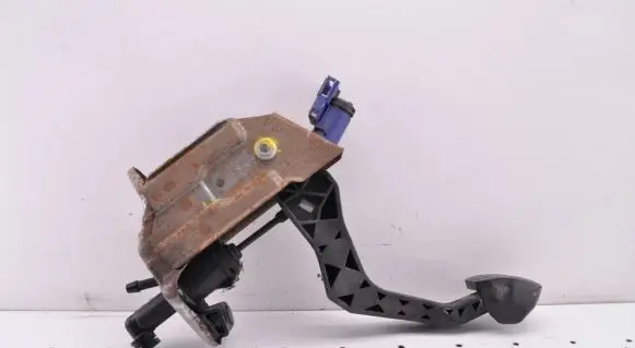Volkswagen Polo Clutch pedal 6Q0721373C