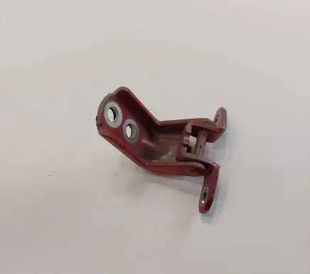 Nissan Leaf II (ZE1) Rear door lower hinge