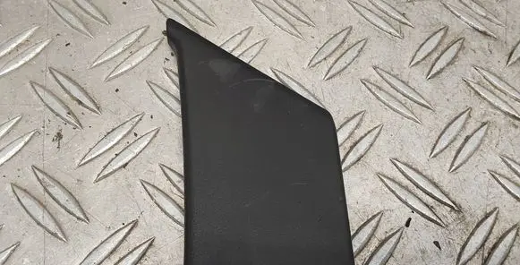Toyota Yaris Front door trim (molding) 75751