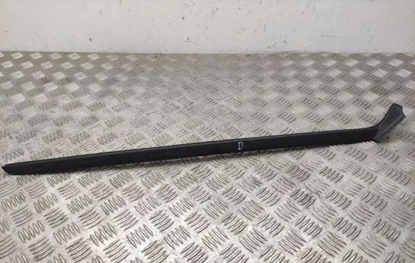 Peugeot 308 Windshield trim 98355043XT