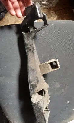 Toyota Land Cruiser (J120) Front bumper mounting bracket 