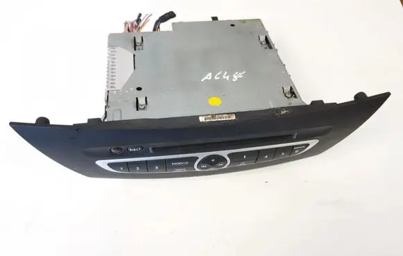 Renault Laguna III Radio/CD/DVD/GPS head unit 281150013r 281150013rt