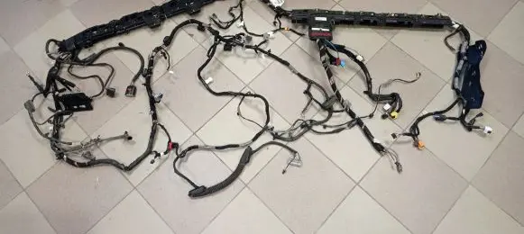 Chrysler Pacifica Left interior wiring harness P68261022AF 68261022AF 5274240