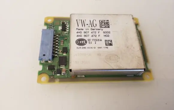 Volkswagen Tiguan Other control units/modules 4H0907472F 17731020AA
