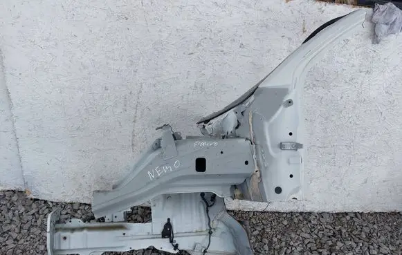 Front quarter panel