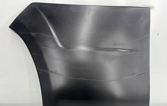 Rear fender molding trim