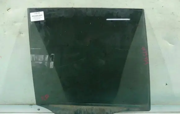 Suzuki Grand Vitara II Rear door window glass IMPRK1179379