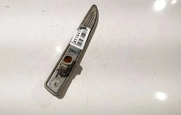 Ford Mondeo MK IV Front fender indicator light