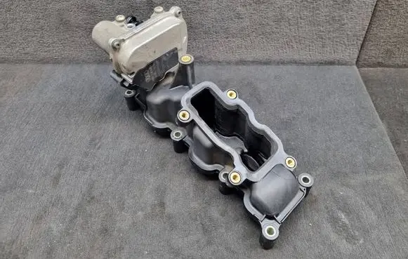 Audi Q7 4L Intake manifold 059129711CK 059129086M 059129711CG
