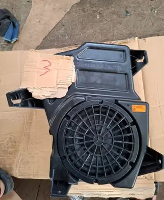 Mercedes-Benz GLS X166 Subwoofer speaker A1668202802