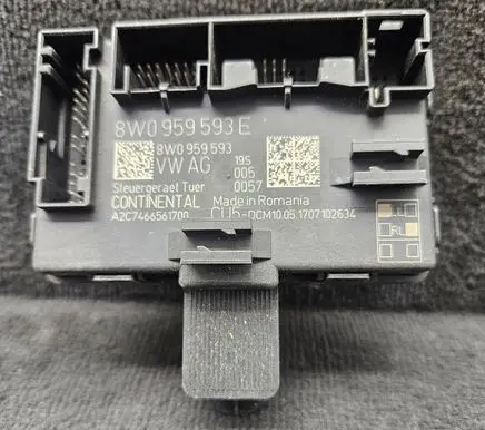 Audi A4 S4 B9 Door control unit/module 8W0959593E 8W0959593 A2C7466561700
