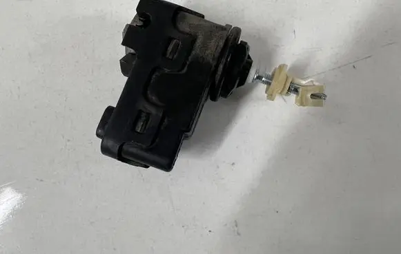 Chrysler PT Cruiser Headlight level adjustment motor 56bg31
