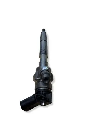 BMW 5 G30 G31 G38 Fuel injector 0445110818 8579234