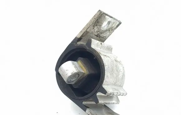 Jaguar F-Pace Gearbox mount 
