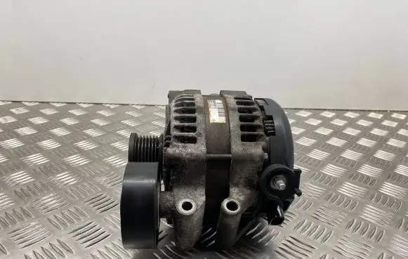 BMW 3 E90 E91 Generator/alternator 7550468