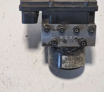 Mercedes-Benz C W203 ABS Pump A2095452532 0000212BE2 W323016T77
