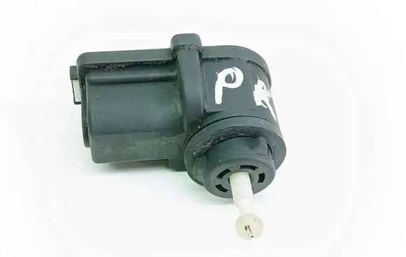 Volkswagen Golf IV Headlight level adjustment motor 1J0941295B