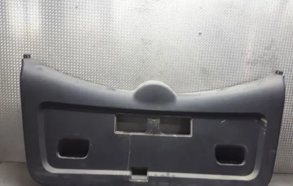 Toyota Corolla Verso AR10 Tailgate/boot lid cover trim 