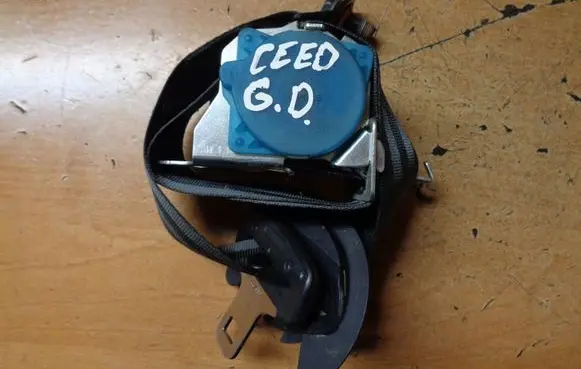 KIA Ceed Rear seatbelt 89810201H500