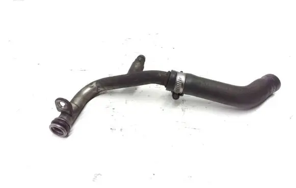 Volvo XC90 Engine coolant pipe/hose 31104688
