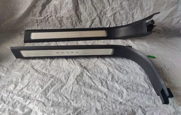 Volvo S90, V90 Front sill trim cover 31377617 31377616