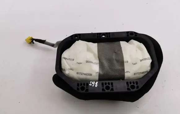 Opel Astra J Passenger airbag 617274600B