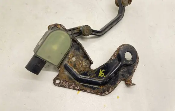 Audi A6 S6 C6 4F Headlight/headlamp level sensor 1T0907503