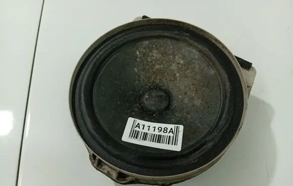 Honda FR-V Front door speaker 