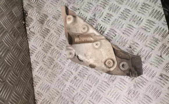 BMW X5 E70 Engine mounting bracket 22116772680