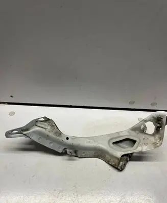 Audi A6 S6 C7 4G Fender mounting bracket 4G0821135A
