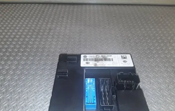 Audi A6 S6 C6 4F Comfort/convenience module 4F0907289F