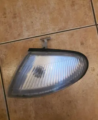 Mazda 323 Front indicator light W5w12v5w 4cP12V5W