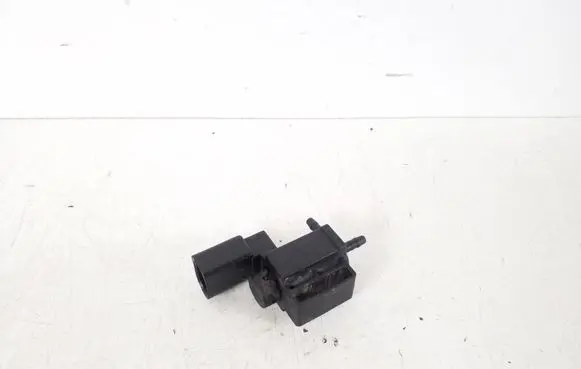 Audi A4 S4 B8 8K Turbo solenoid valve 037906283C