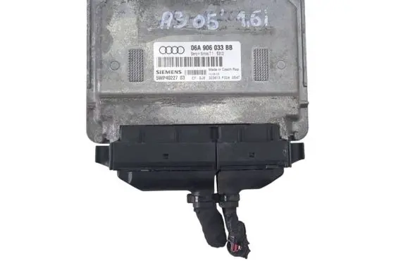 Audi A3 S3 8P Engine control unit/module 06A906033BB 5WP4022703 323613F0240547