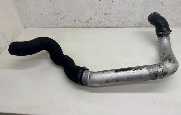 Volvo S70 V70 V70 XC Intercooler hose/pipe 9186477