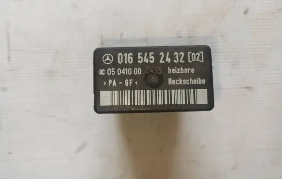 Mercedes-Benz Vito Viano W638 Coolant fan relay 0165452432 05041000