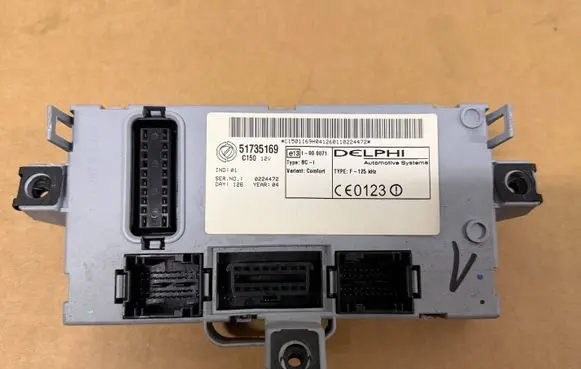 Fiat Punto (188) Fuse box set 51735169 0224472