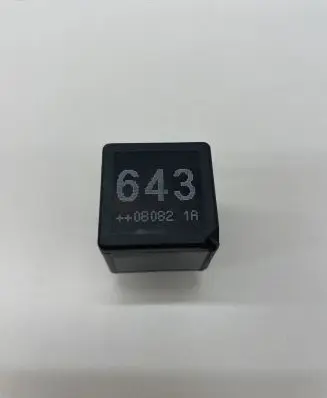 Audi A6 S6 C6 4F Other relay 8K0951253