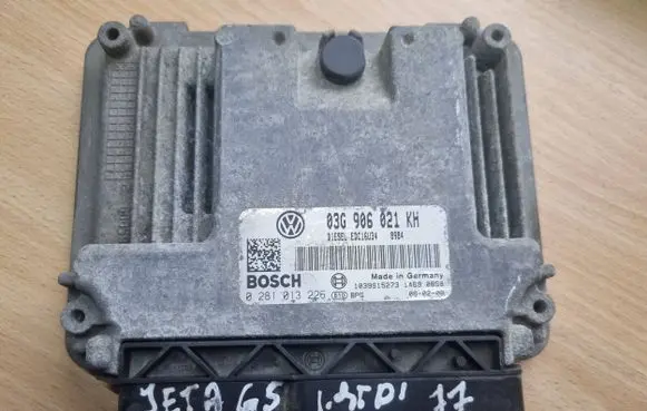Volkswagen Jetta V Engine control unit/module 03G906021KH 1039S15273 0281013226