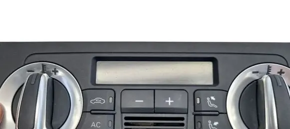 Audi A3 S3 8P Radio/GPS head unit trim 8P0858005D