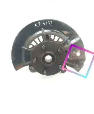 Toyota RAV 4 (XA50) Front wheel hub