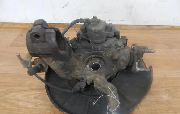 Volkswagen Touran II Front wheel hub spindle knuckle
